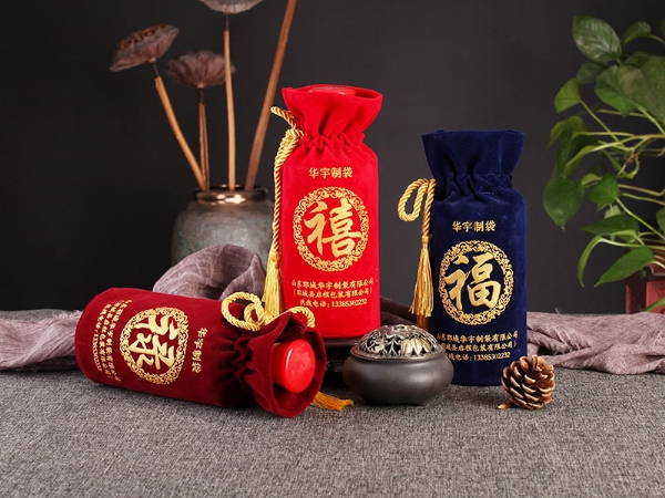 絨布發(fā)泡金酒布袋